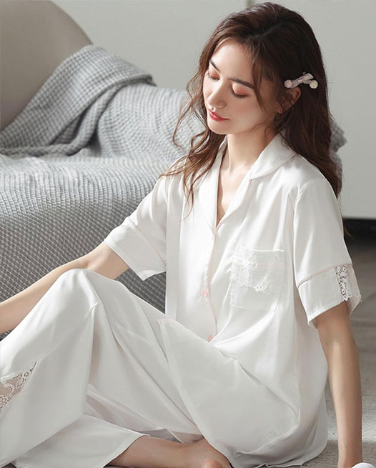 What Is the Best Fabric for Loungewear? A Guide