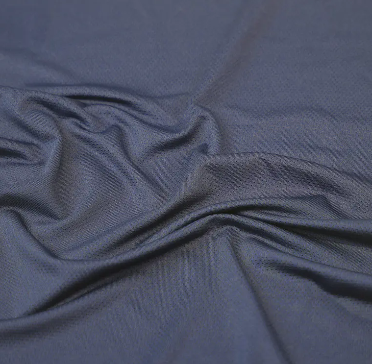 Quid elige Recycled Polyester Mesh pro Sportswear?